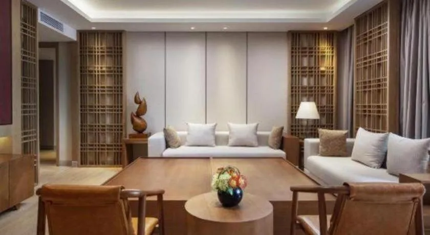 La Fountain Hotel & Resort Sanya