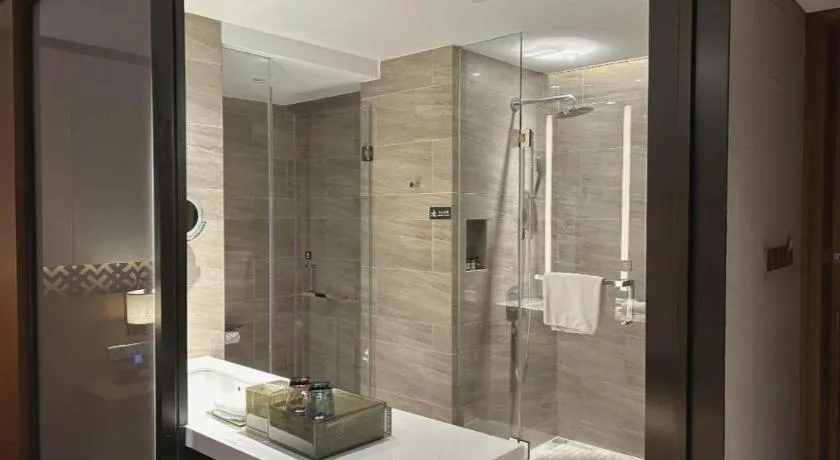 La Fountain Hotel & Resort Sanya