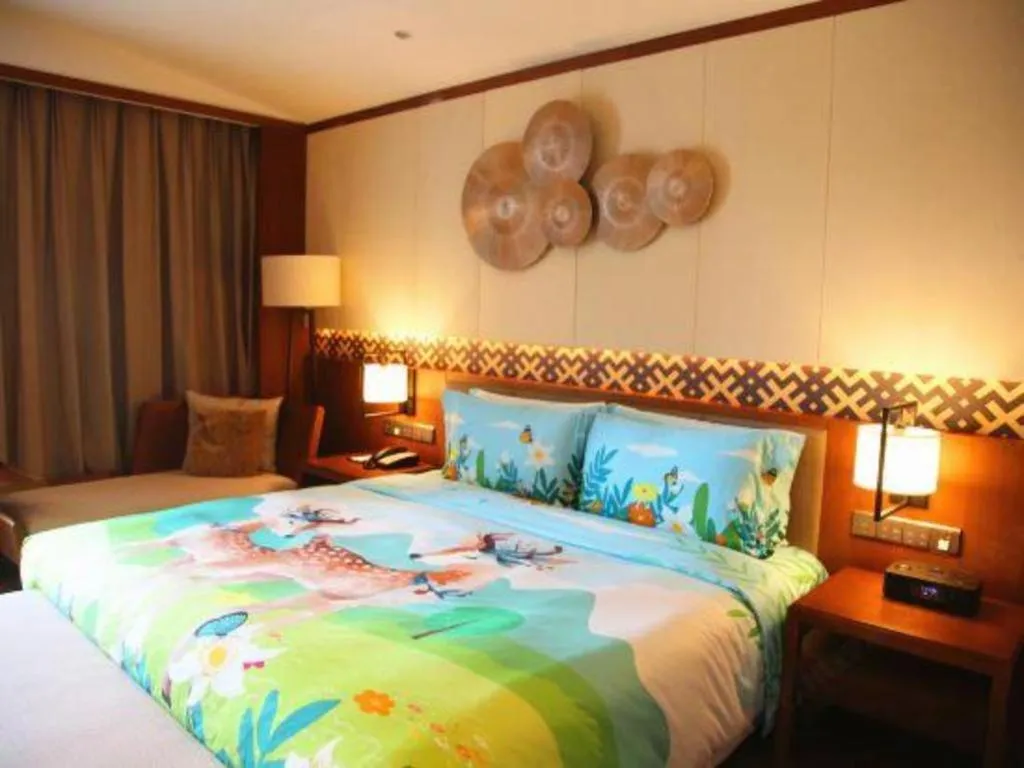 Bed in La Fountain Hotel & Resort Sanya
