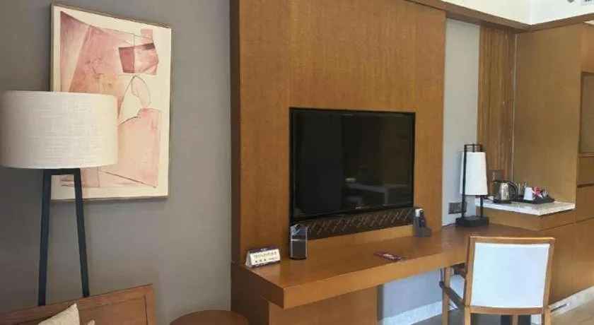 La Fountain Hotel & Resort Sanya