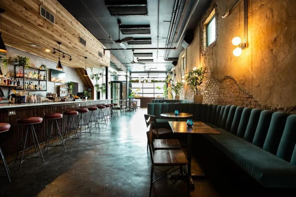 Deep Ellum Hostel - Adults Only