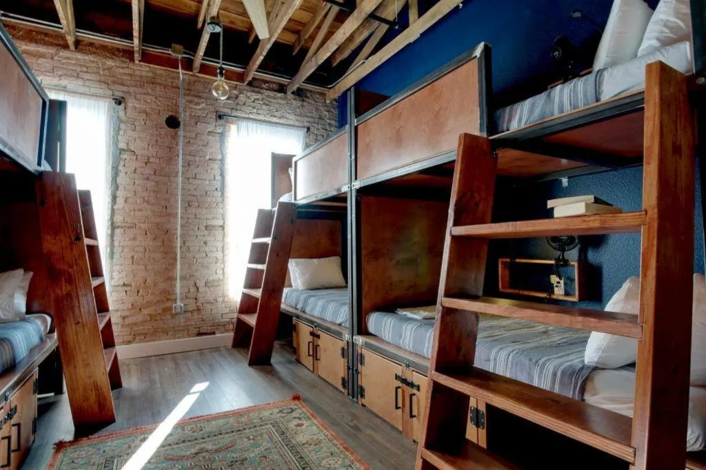Bed in Deep Ellum Hostel - Adults Only