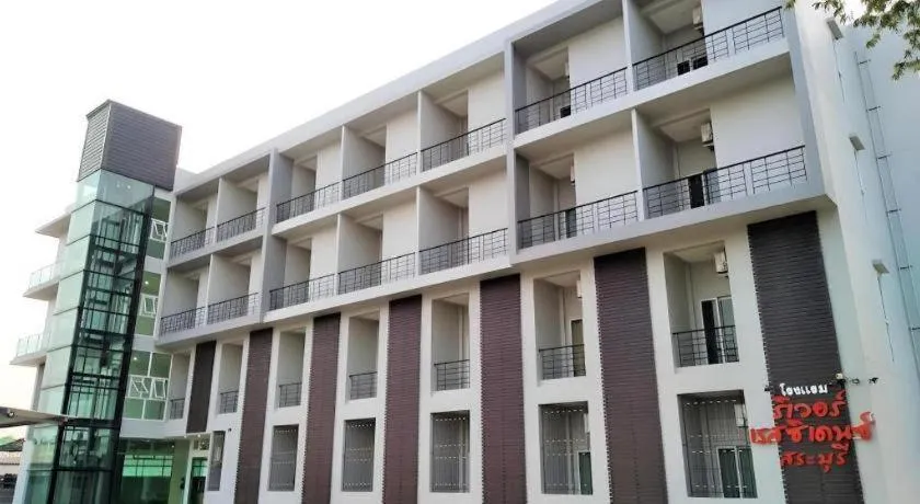 River Residence Saraburi Hotel