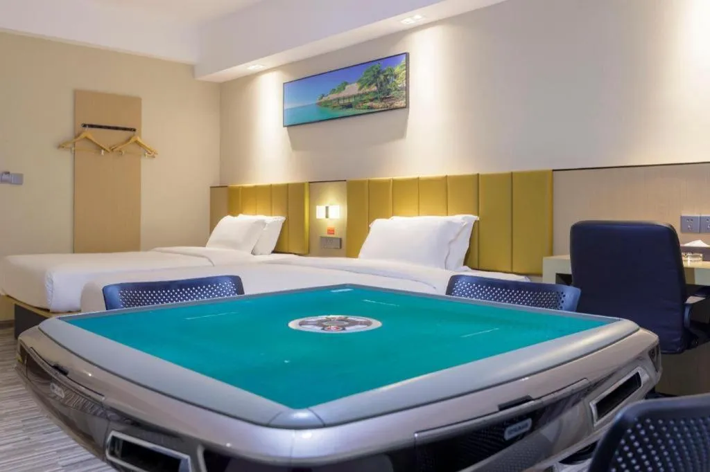 Jingtu hotel zhanjiang dingsheng plaza store