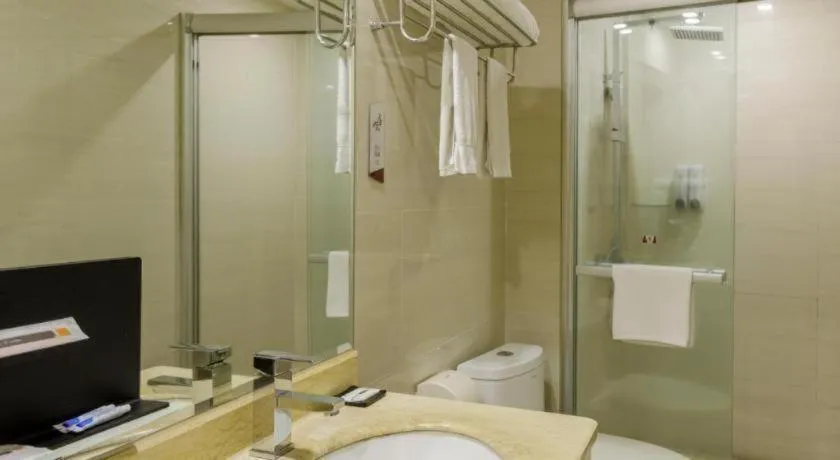 Jingtu hotel zhanjiang dingsheng plaza store