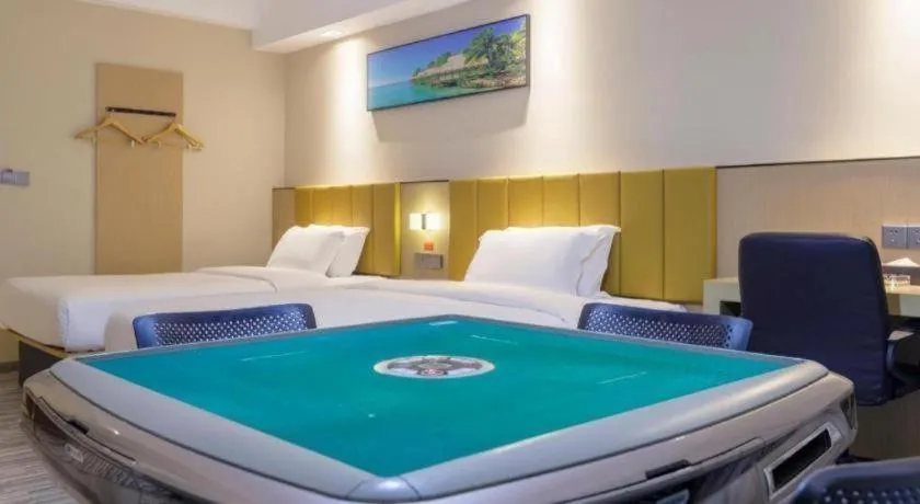 Jingtu hotel zhanjiang dingsheng plaza store