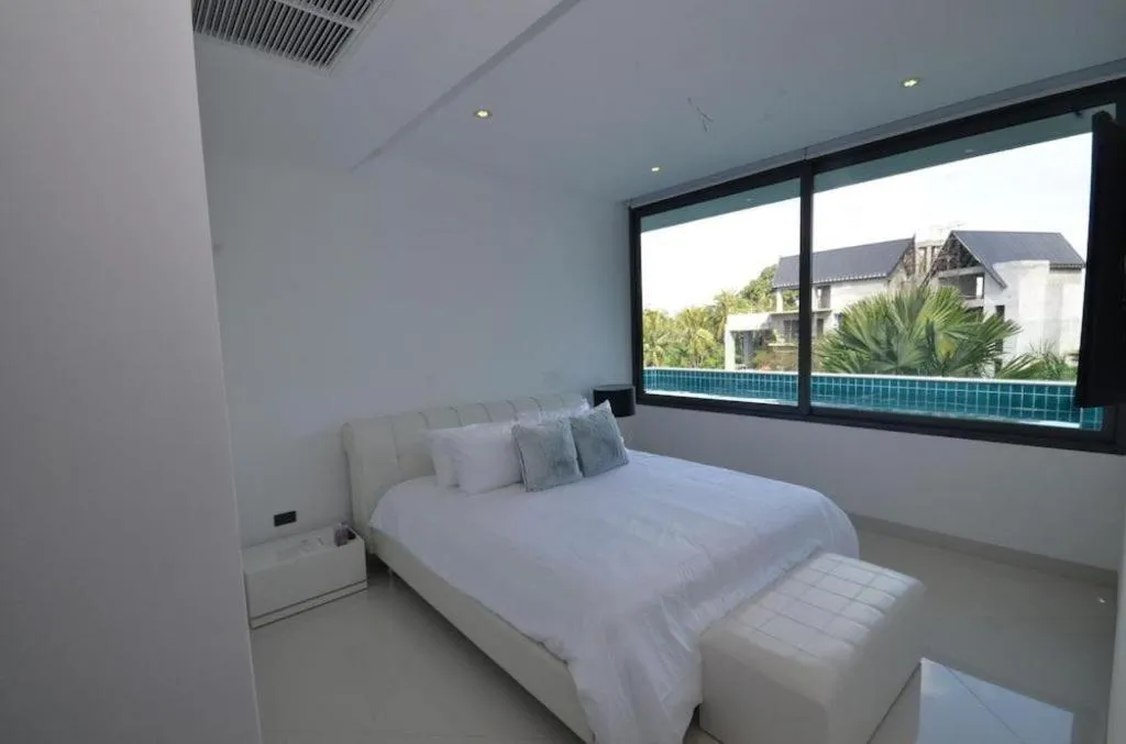 Bed in Sansuri Resort