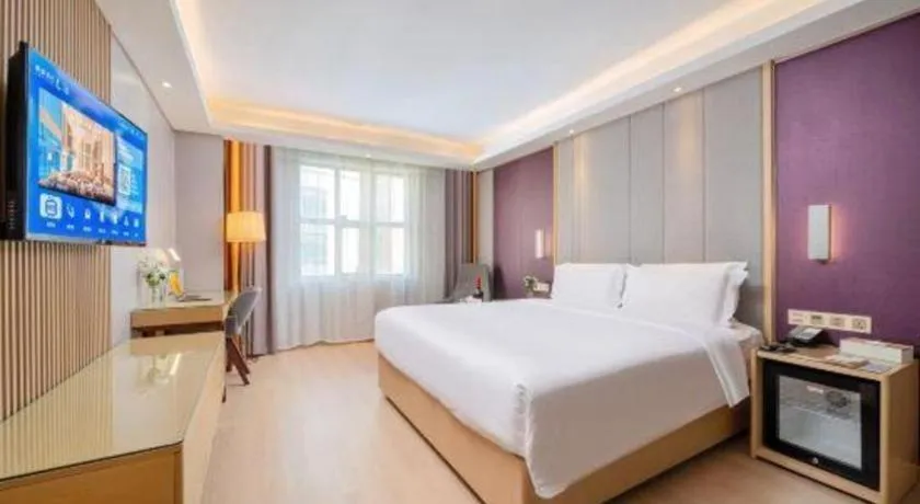 Bed in Lavande Hotels Guangzhou Baiyun Avenue North Metro Station