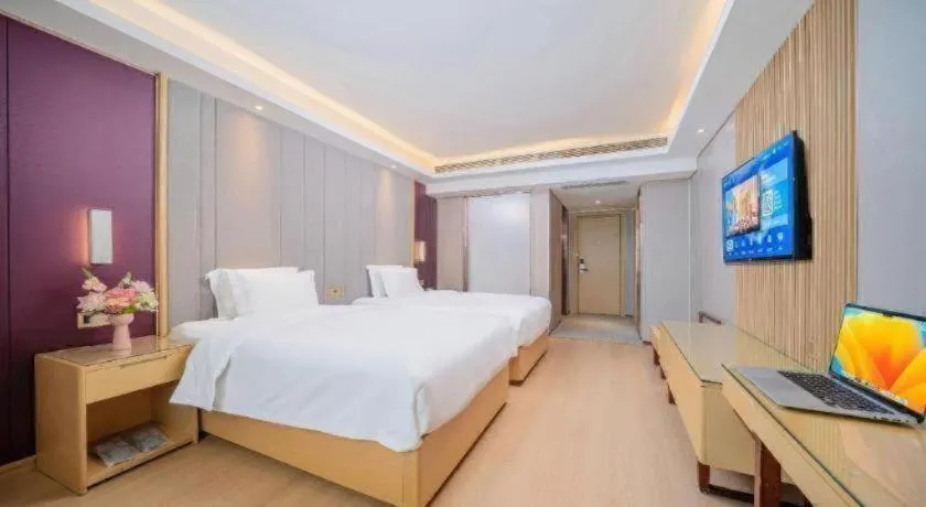 Bed in Lavande Hotels Guangzhou Baiyun Avenue North Metro Station
