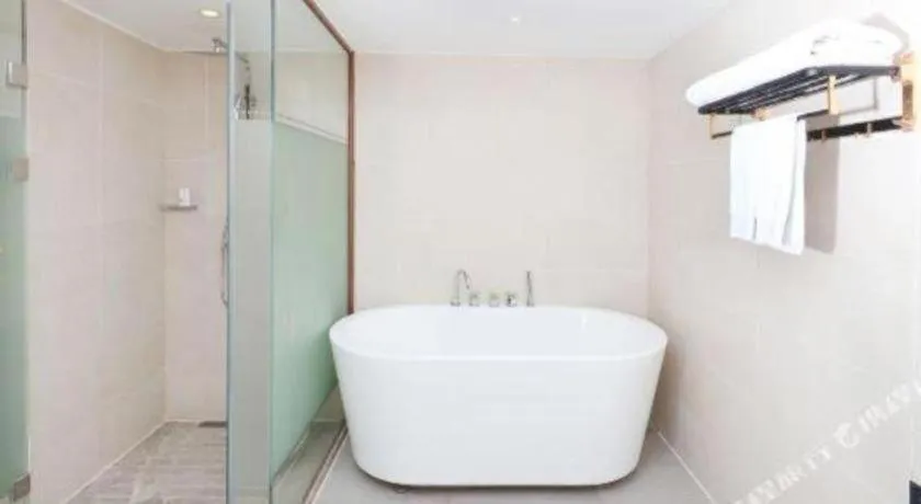 Lavande Hotels Guangzhou Baiyun Avenue North Metro Station