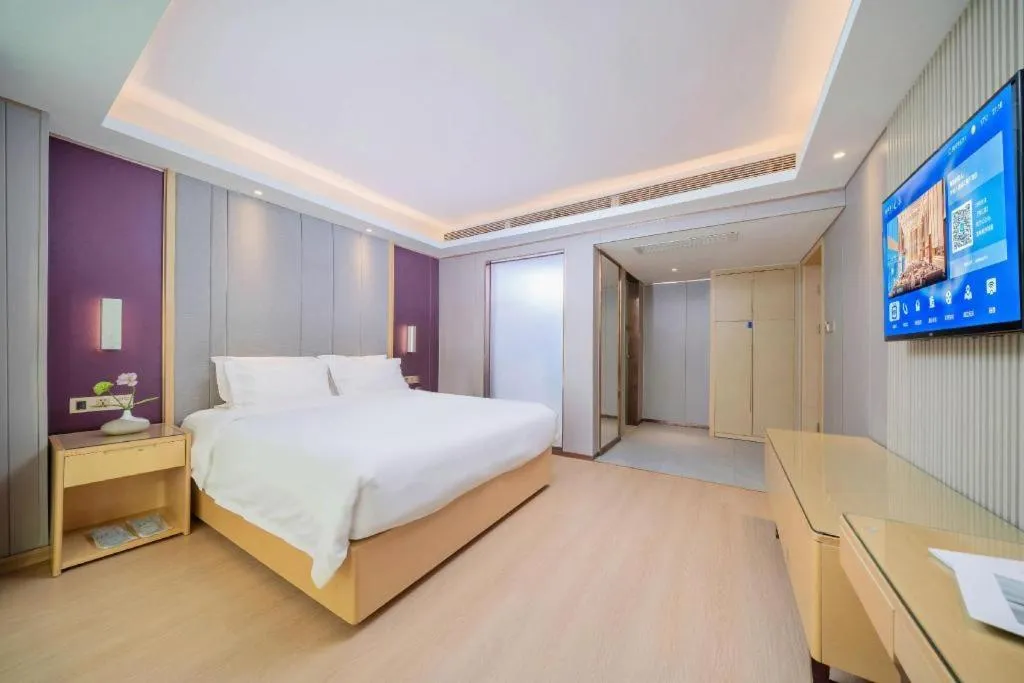 Bed in Lavande Hotels Guangzhou Baiyun Avenue North Metro Station