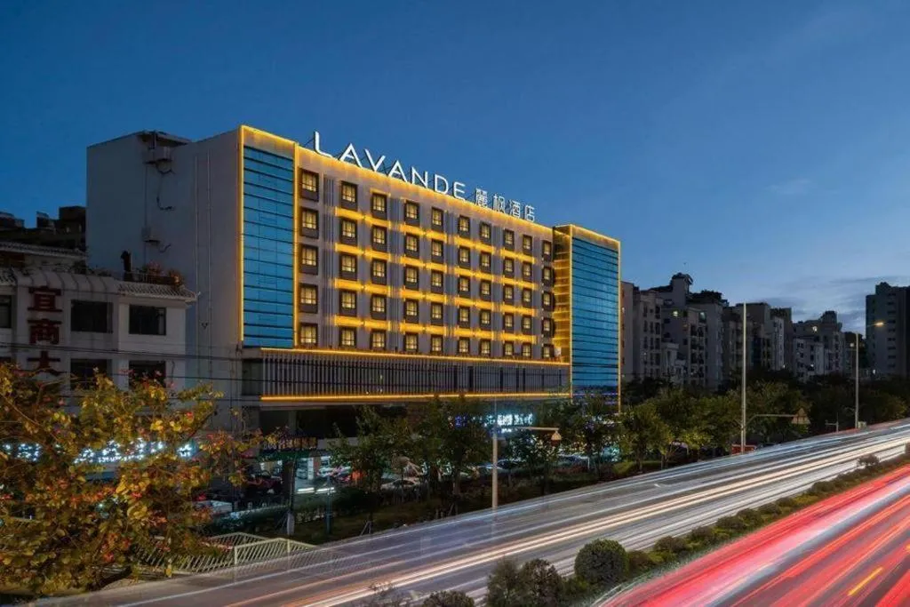 Lavande Hotels Guangzhou Baiyun Avenue North Metro Station