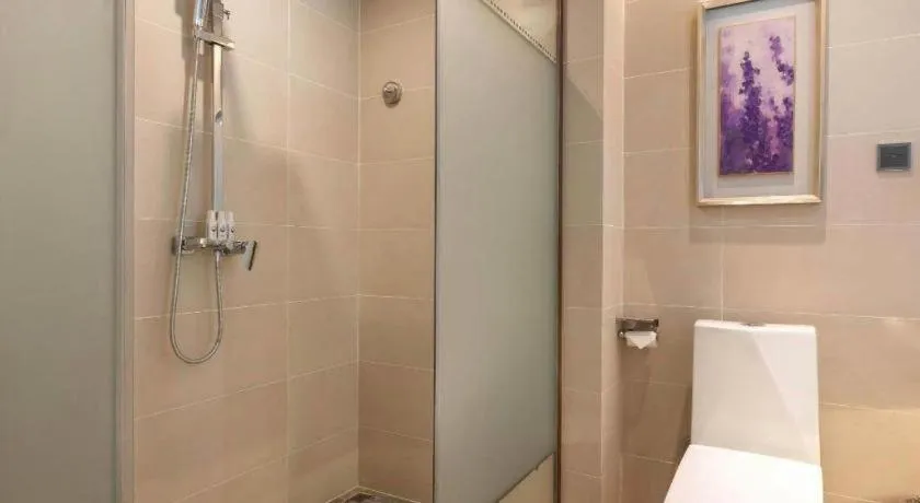 Lavande Hotels Guangzhou Baiyun Avenue North Metro Station