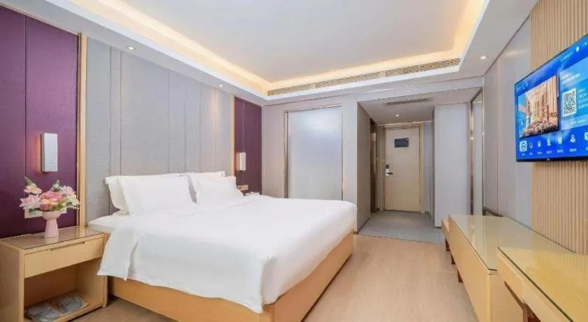 Bed in Lavande Hotels Guangzhou Baiyun Avenue North Metro Station