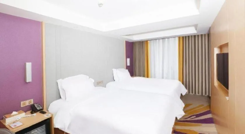 Bed in Lavande Hotels Guangzhou Baiyun Avenue North Metro Station