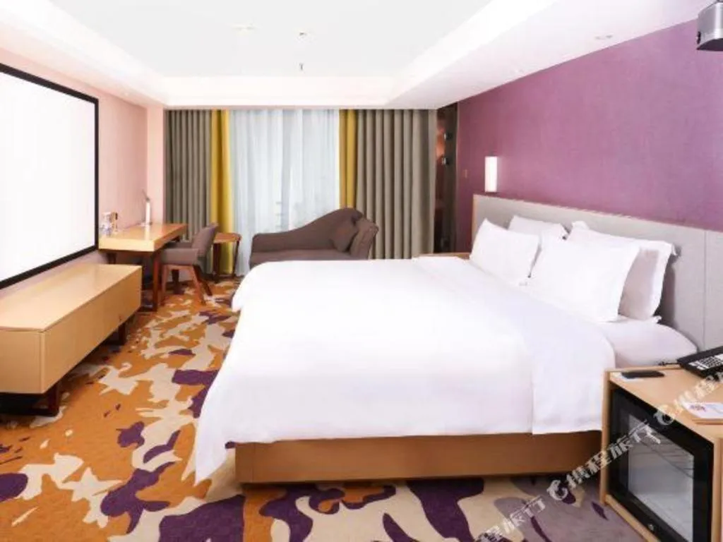 Bed in Lavande Hotels Guangzhou Baiyun Avenue North Metro Station