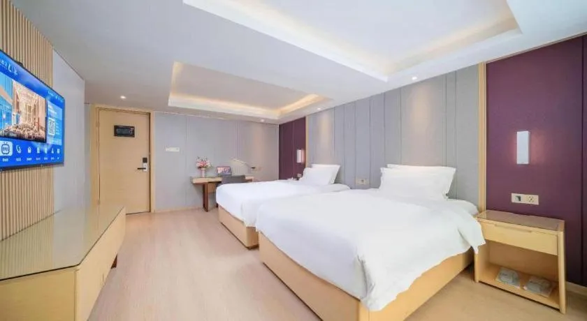 Bed in Lavande Hotels Guangzhou Baiyun Avenue North Metro Station