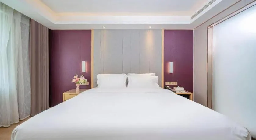 Bed in Lavande Hotels Guangzhou Baiyun Avenue North Metro Station