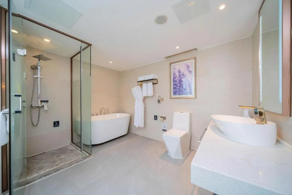 Lavande Hotels Guangzhou Baiyun Avenue North Metro Station