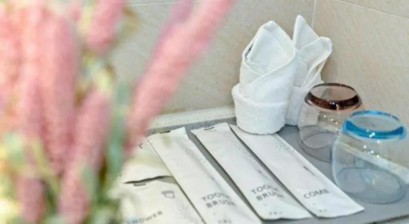 Lavande Hotels Guangzhou Baiyun Avenue North Metro Station