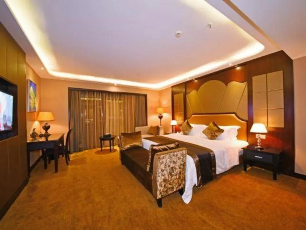 Bed in The Bmc Hotel