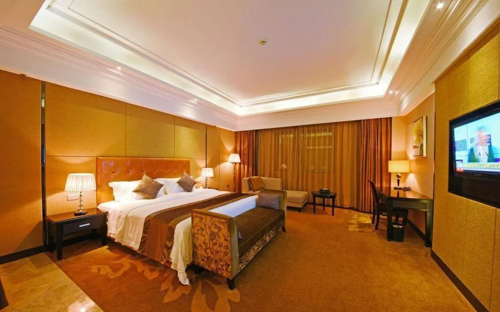 Bed in The Bmc Hotel