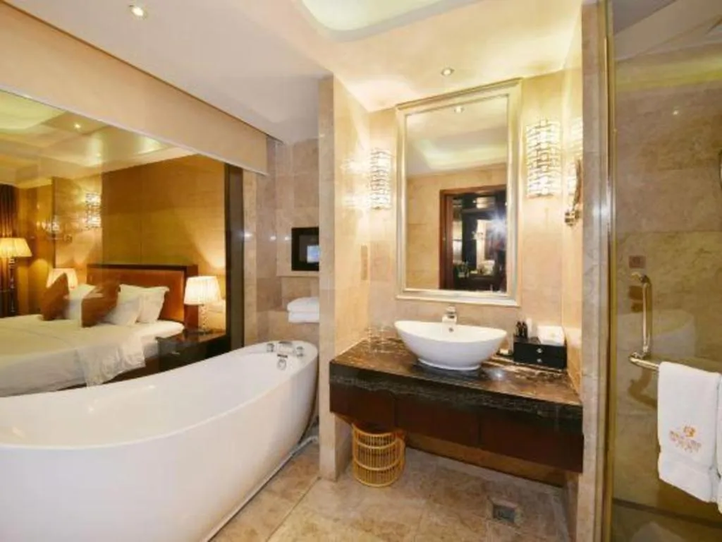 Bed in The Bmc Hotel