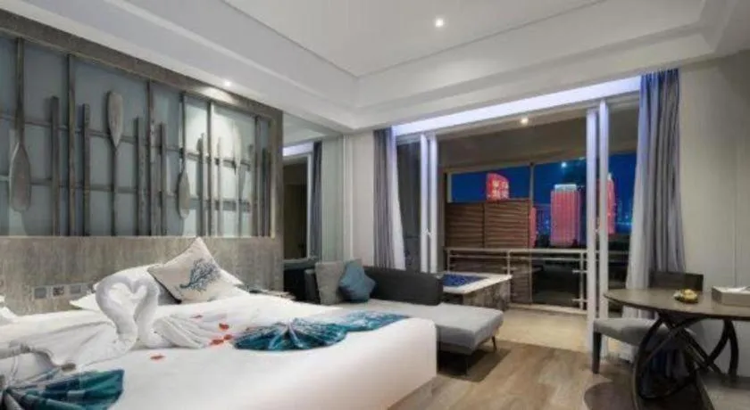 Bed in HuangMa holiday yacht view sea resort hotel