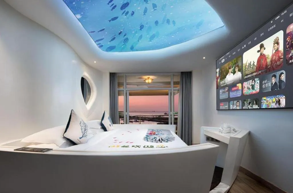 Bed in HuangMa holiday yacht view sea resort hotel