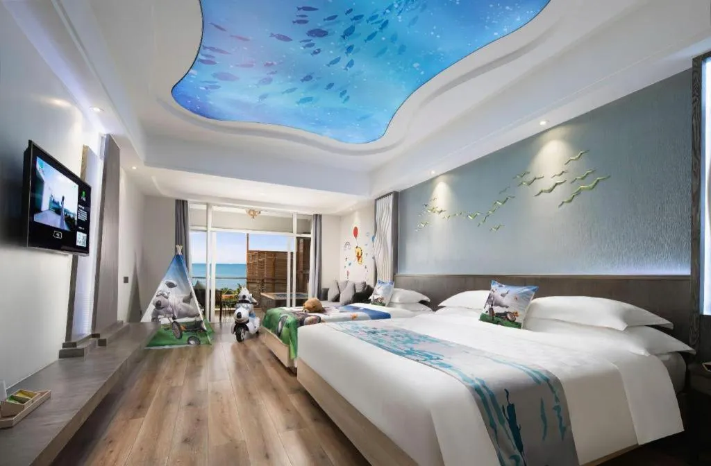 Bed in HuangMa holiday yacht view sea resort hotel