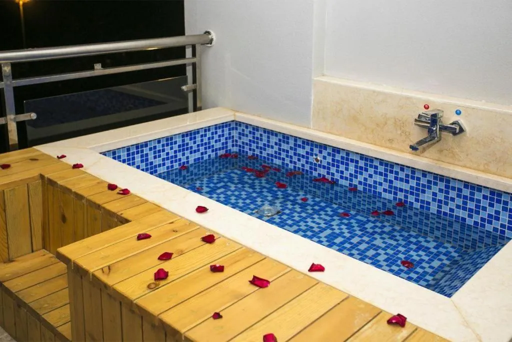 HuangMa holiday yacht view sea resort hotel