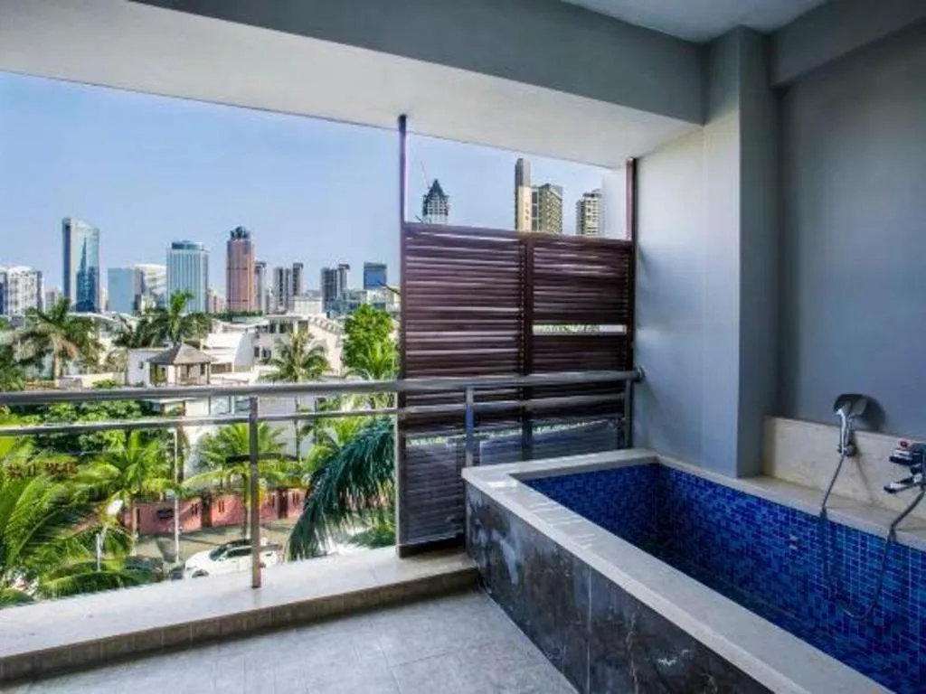 HuangMa holiday yacht view sea resort hotel