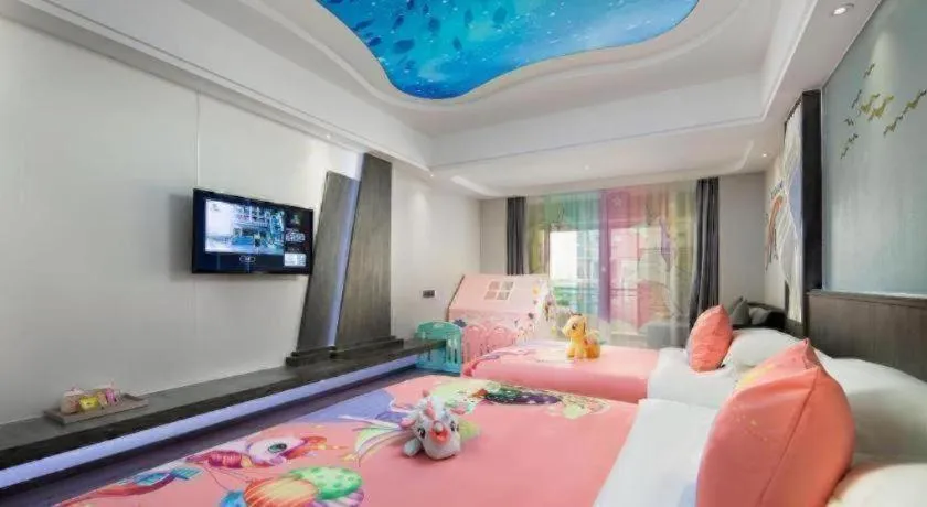 Bed in HuangMa holiday yacht view sea resort hotel