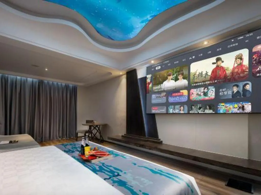 Bed in HuangMa holiday yacht view sea resort hotel