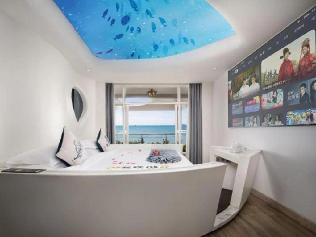 Bed in HuangMa holiday yacht view sea resort hotel