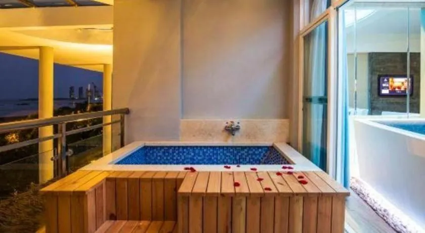 HuangMa holiday yacht view sea resort hotel