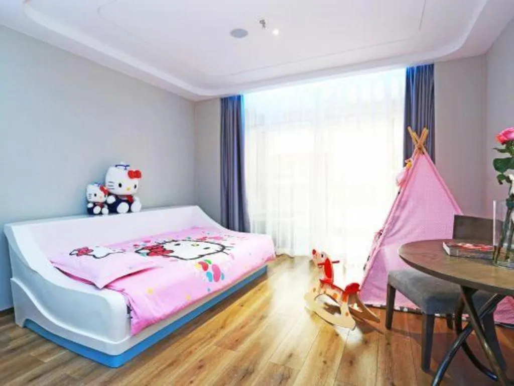 Bed in HuangMa holiday yacht view sea resort hotel