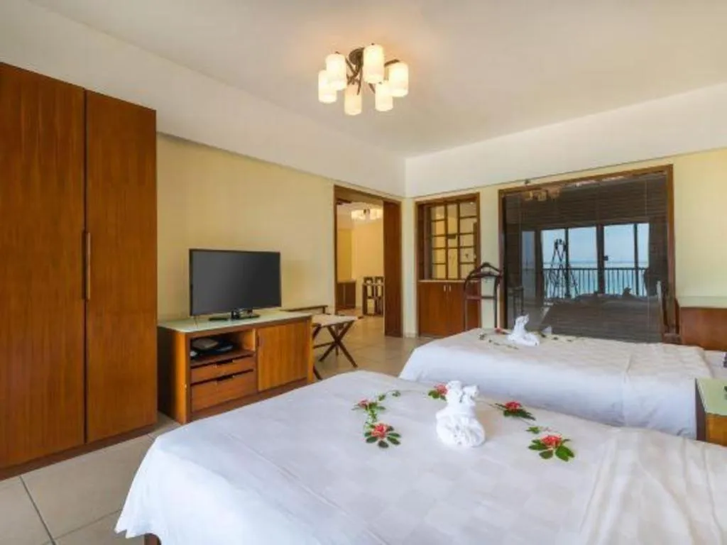 Bed in Yuhai International Resort Hotel