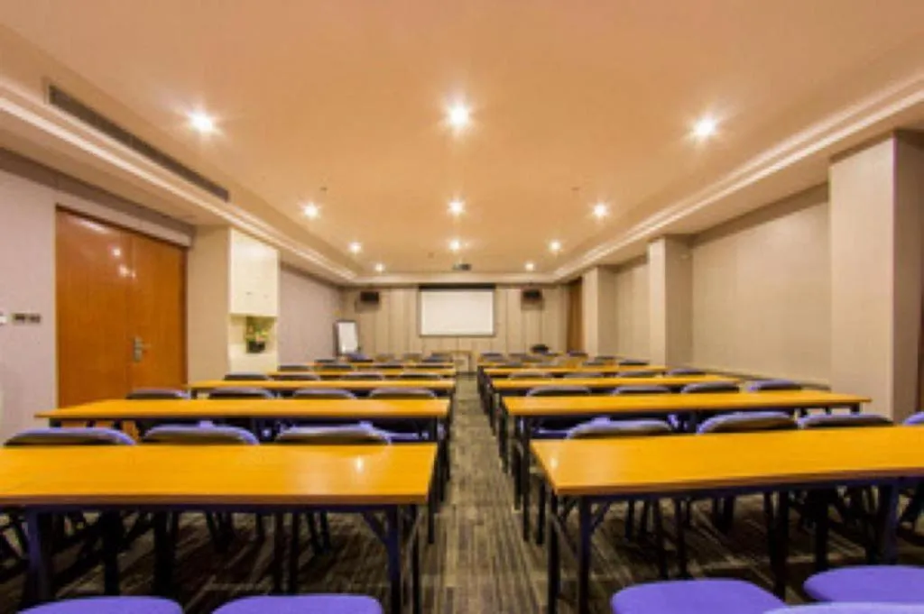 Yitel Hotel Shanghai Hongqiao Linkong Industrial Park Songhong Road Metro Station