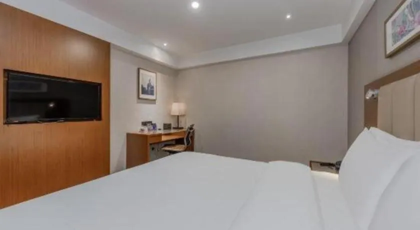 Bed in Yitel Hotel Shanghai Hongqiao Linkong Industrial Park Songhong Road Metro Station