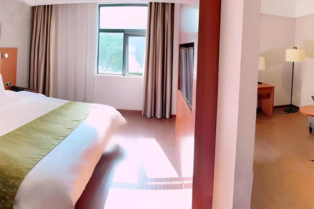 Bed in Yitel Hotel Shanghai Hongqiao Linkong Industrial Park Songhong Road Metro Station