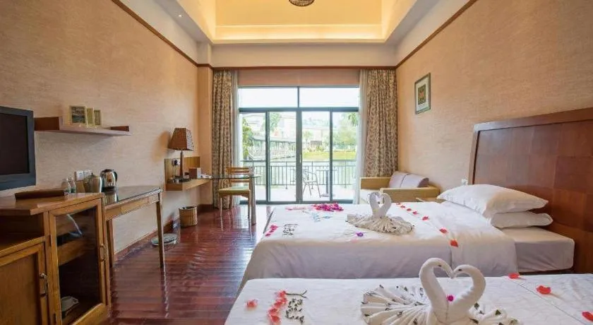 Bed in Shaoguan Palace International Resorts