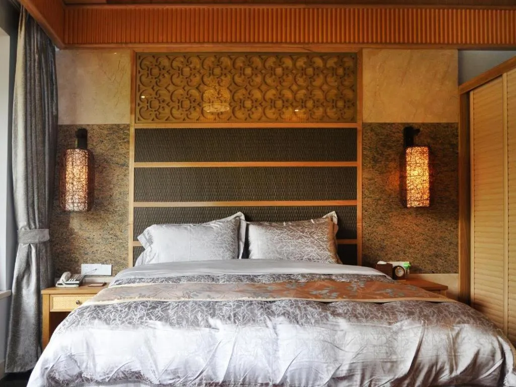 Bed in Shaoguan Palace International Resorts