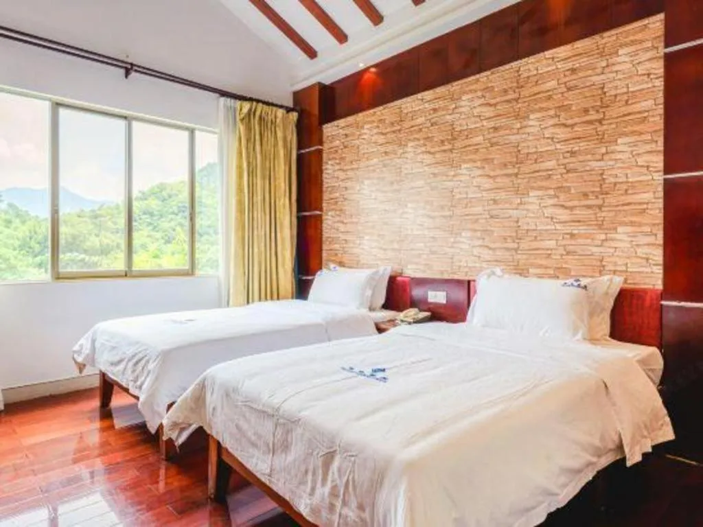 Bed in Shaoguan Palace International Resorts