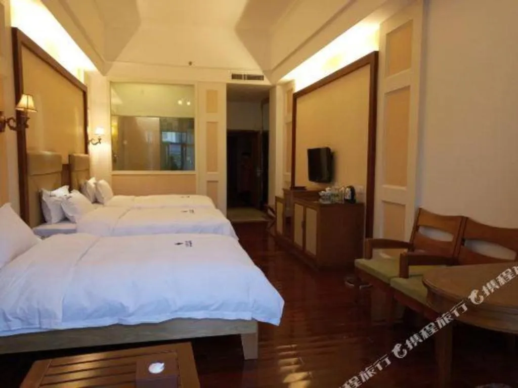 Bed in Shaoguan Palace International Resorts