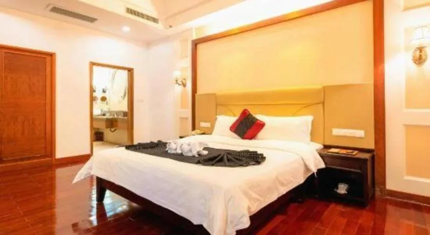 Bed in Shaoguan Palace International Resorts