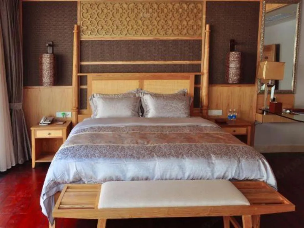 Bed in Shaoguan Palace International Resorts