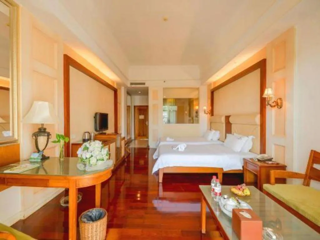 Bed in Shaoguan Palace International Resorts