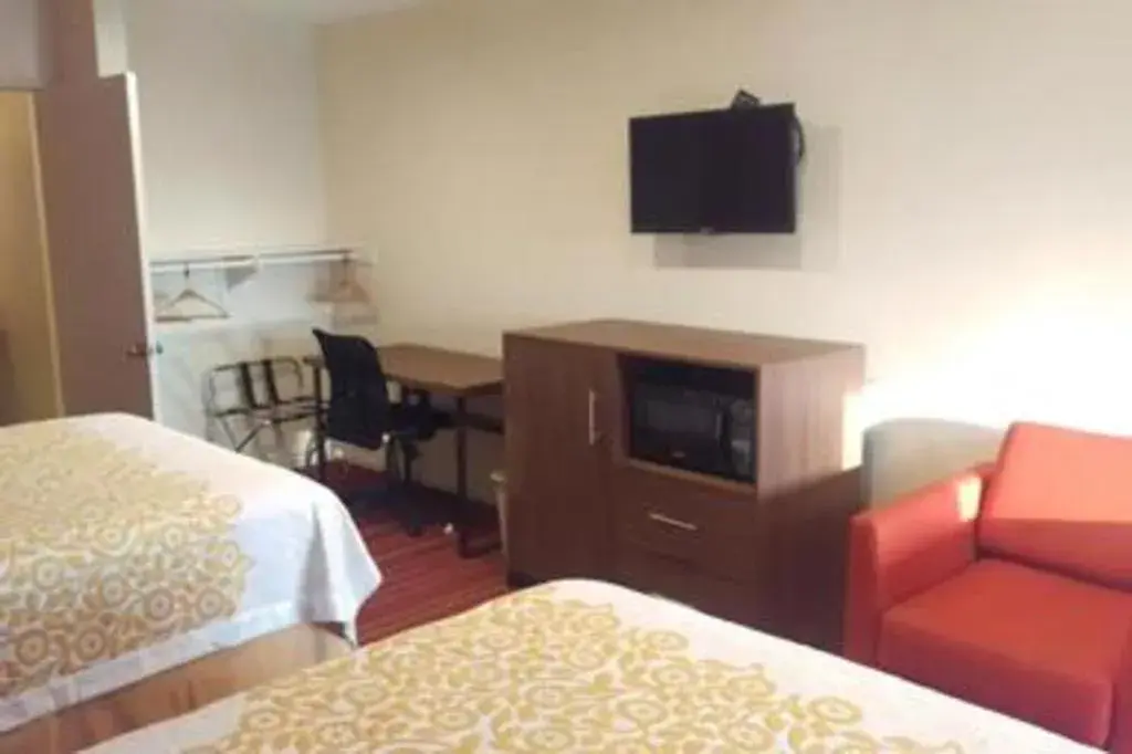 Bed in Days Inn by Wyndham Hemet Bed in Days Inn by Wyndham Hemet