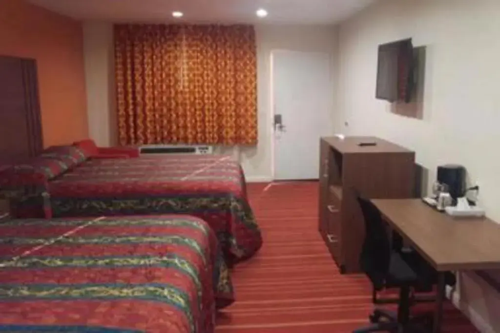 Bed in Days Inn by Wyndham Hemet Bed in Days Inn by Wyndham Hemet